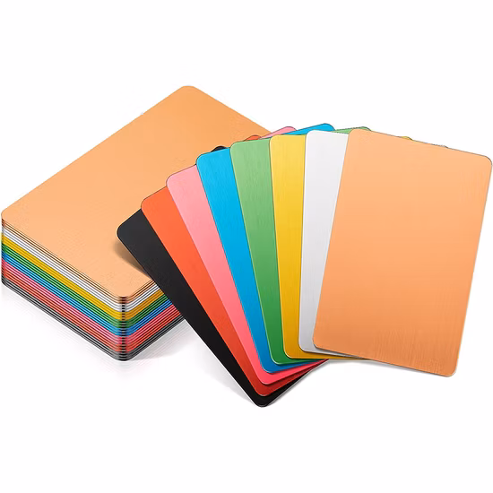 Новейший дизайн, персонализированная визитная карточка из нержавеющей стали с золотой рамкой для начальника